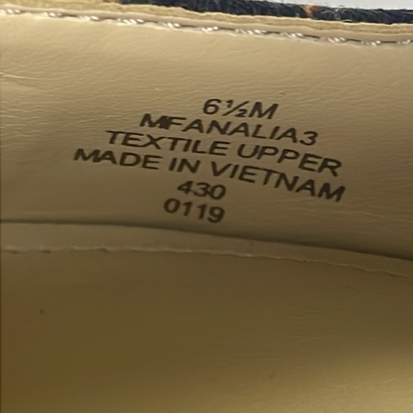 🐆 Like New MARC FISHER ANALIA Pointed Toe Ballet Flats leopard Women’s Size 6.5 - Picture 9 of 10